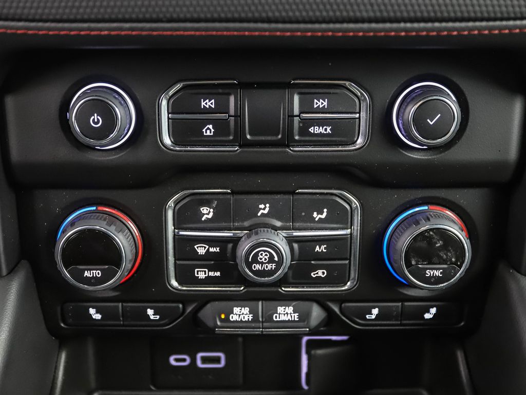 Thumbnail: 2022 Chevrolet Tahoe - 19