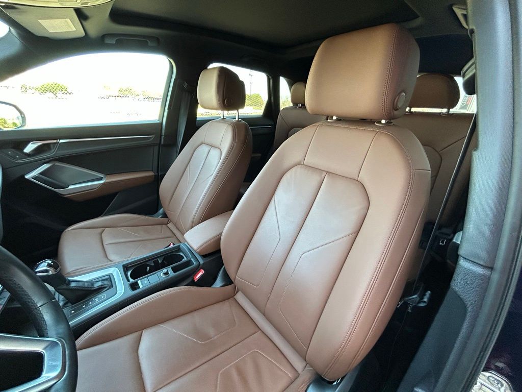 Used 2022  Audi Premium Plus image 17