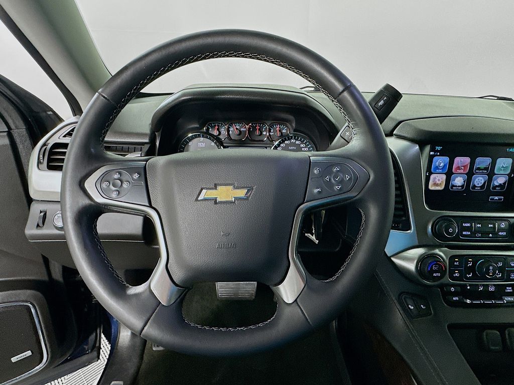 Thumbnail: 2017 Chevrolet Tahoe - 11
