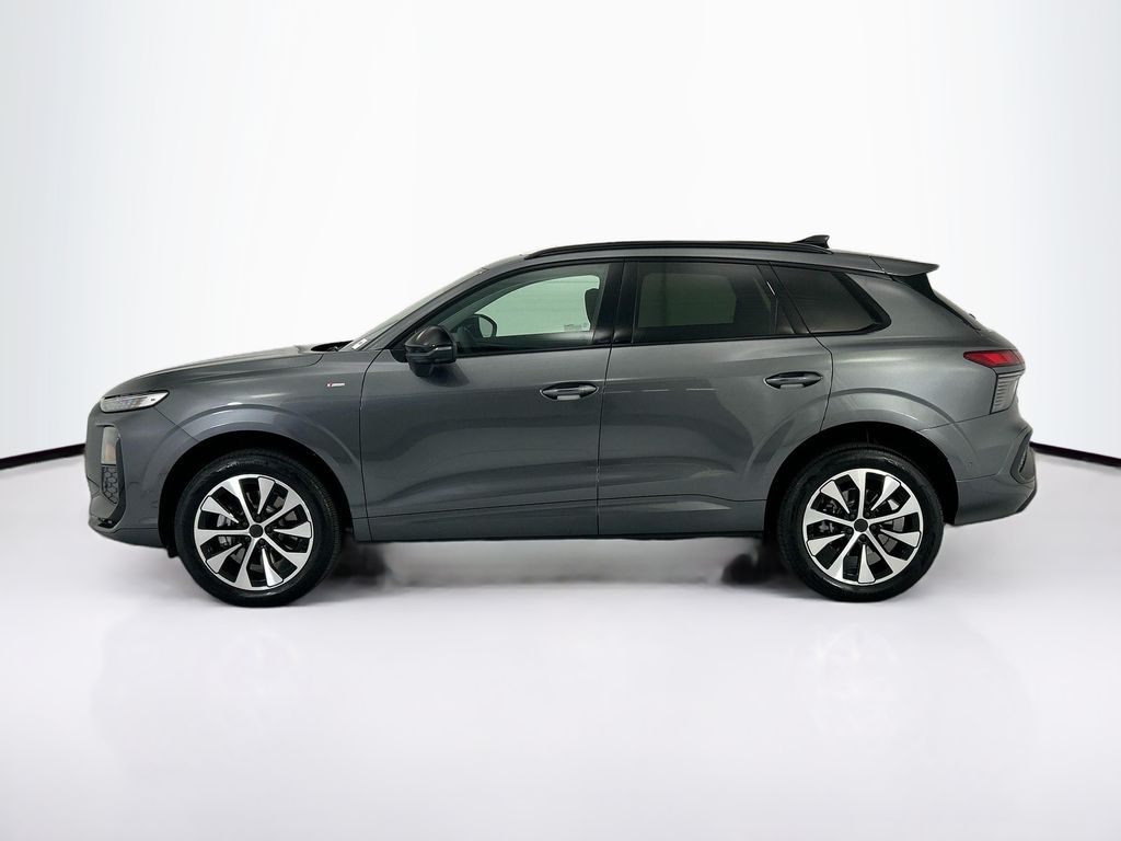 Thumbnail: 2026 Audi Q3 - 8