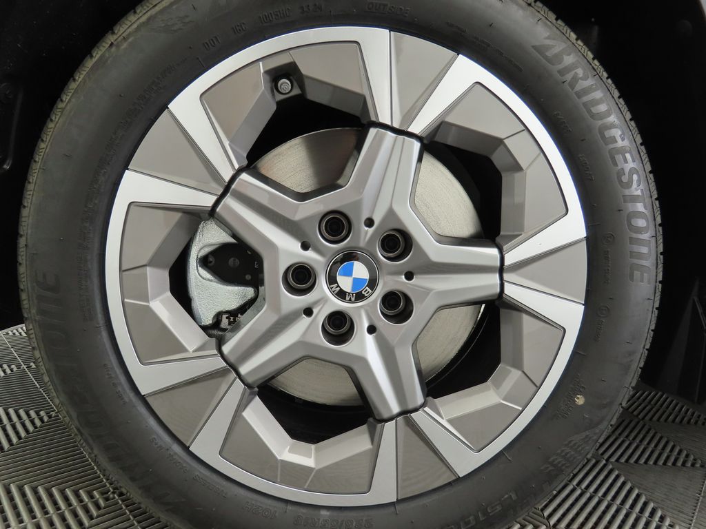 Thumbnail: 2025 BMW X1 - 31