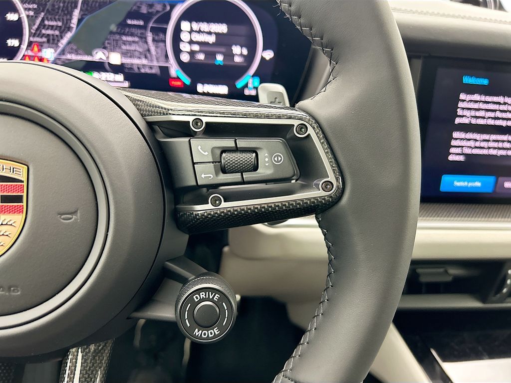 Thumbnail: 2026 Porsche Cayenne - 15