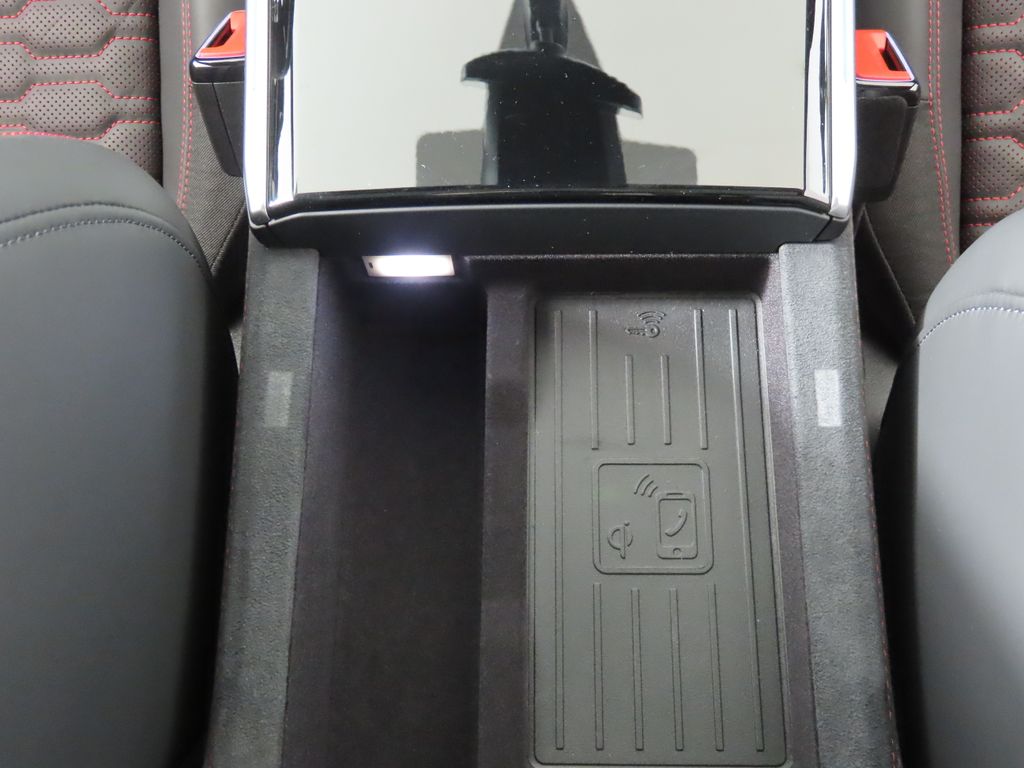 Thumbnail: 2026 Audi RS 6 - 21