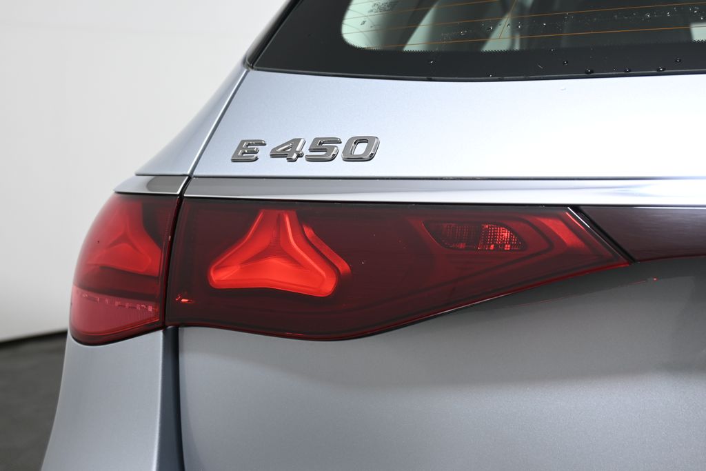 Thumbnail: 2025 Mercedes-Benz E-Class - 12