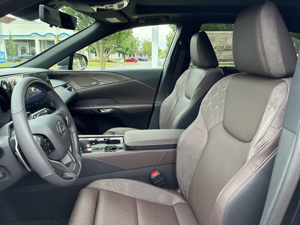 2025 Lexus RX 350 Luxury AWD photo 8