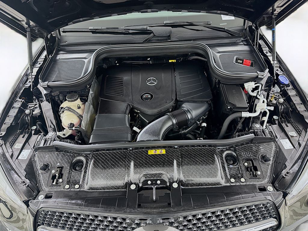 Thumbnail: 2026 Mercedes-Benz GLE - 30