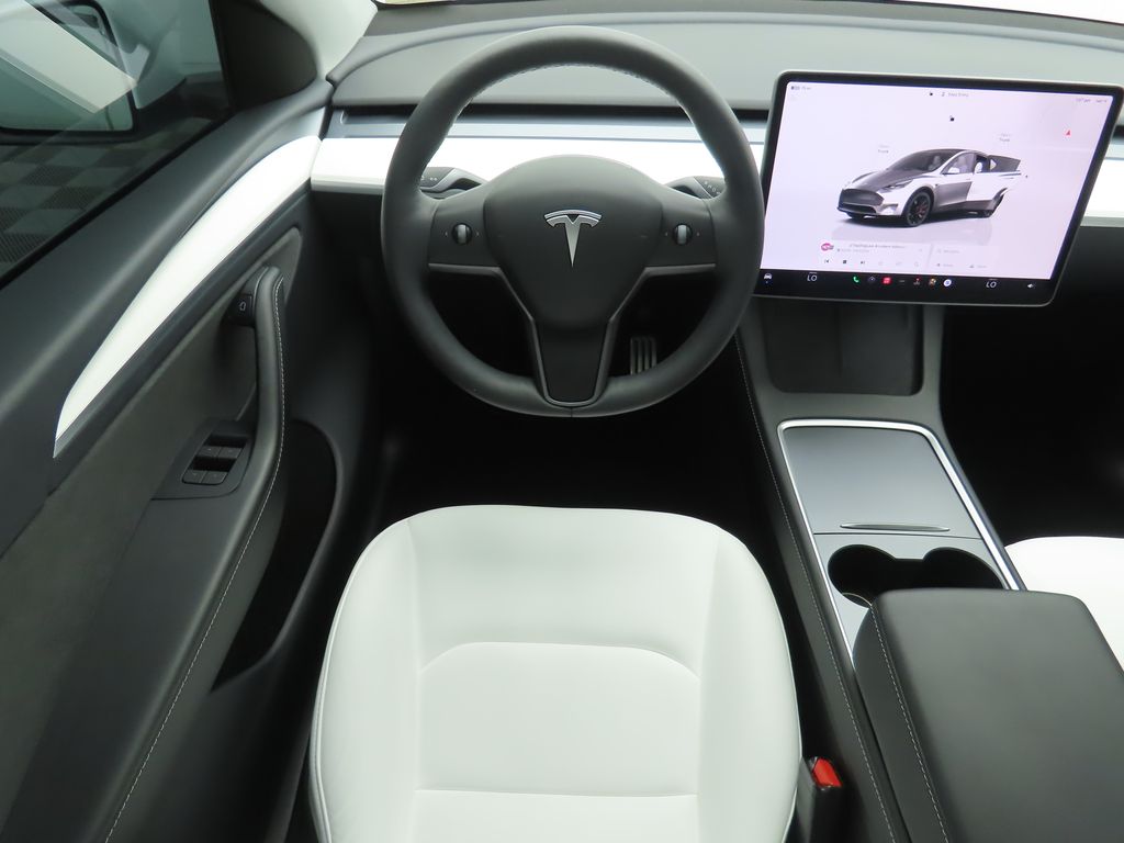 Thumbnail: 2024 Tesla Model Y - 10