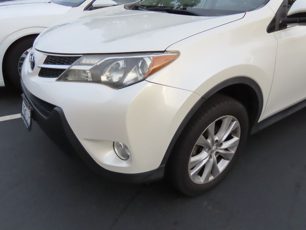 Thumbnail: 2014 Toyota RAV4 - 2