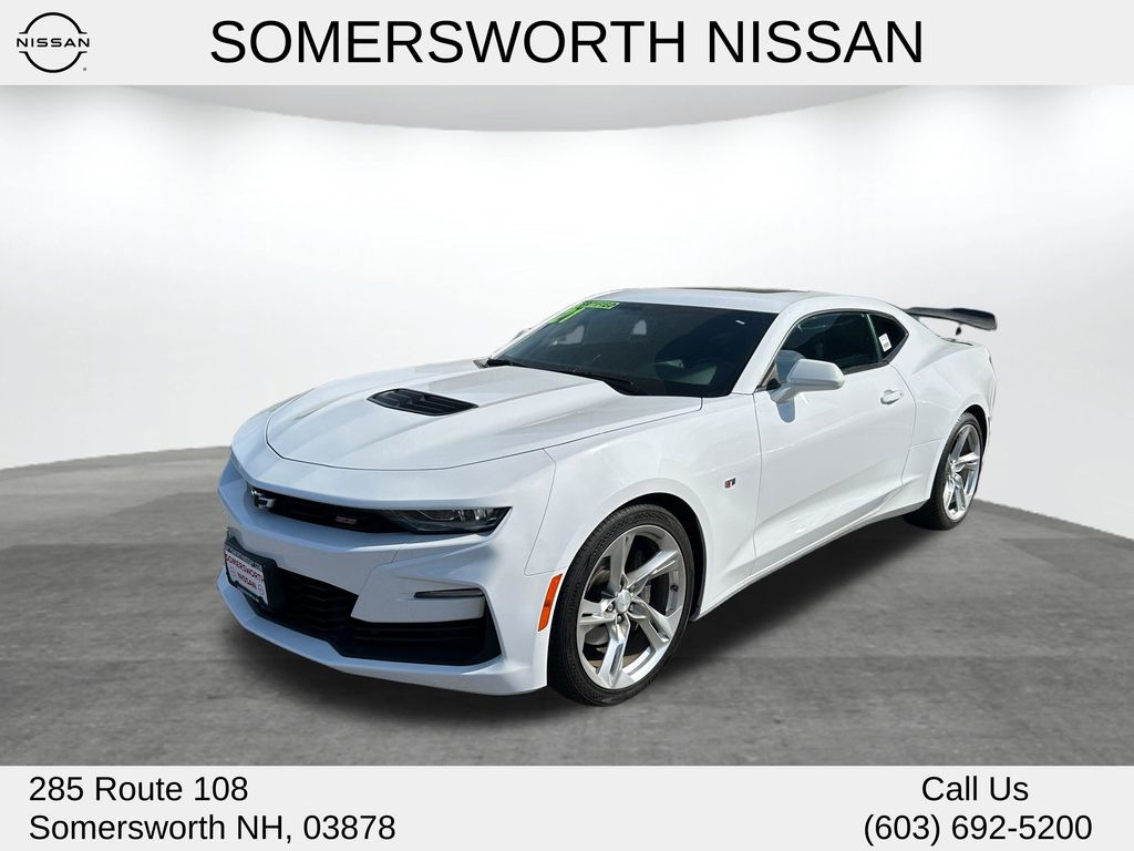 Summit White 2021 Chevrolet Camaro 1SS Coupe RWD Coupe Rear-Wheel Drive 6-Speed Manual
