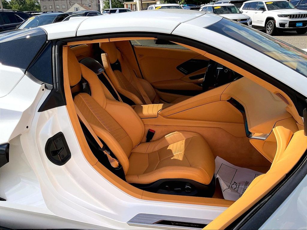2024 Chevrolet Corvette — photo 11