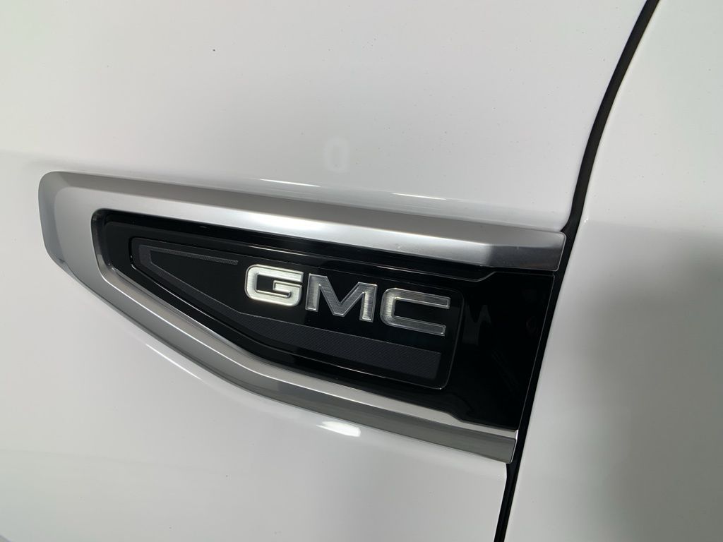 2021 GMC Yukon Denali 11