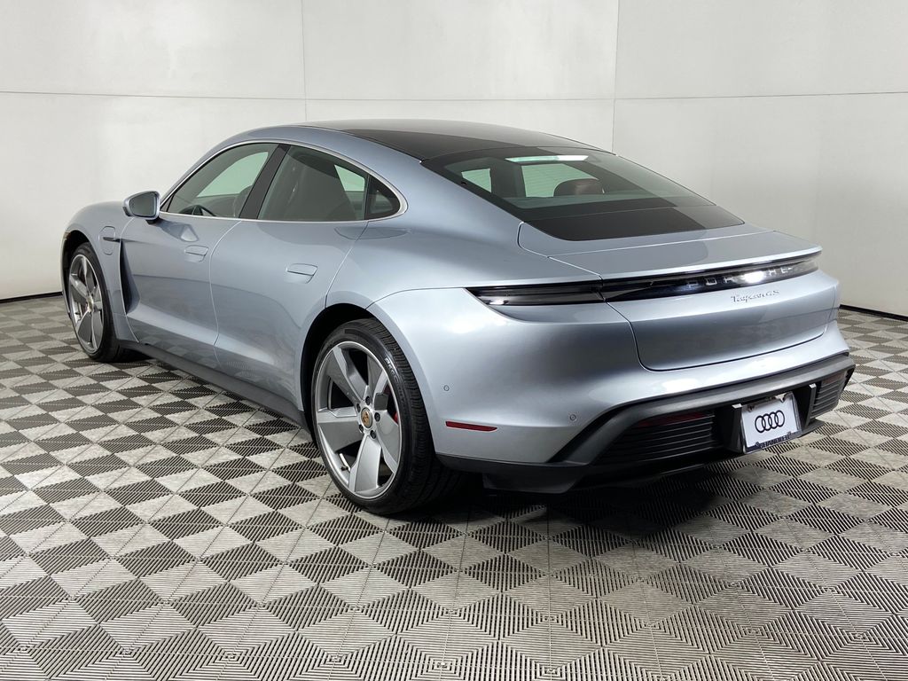 Thumbnail: 2020 Porsche Taycan - 7