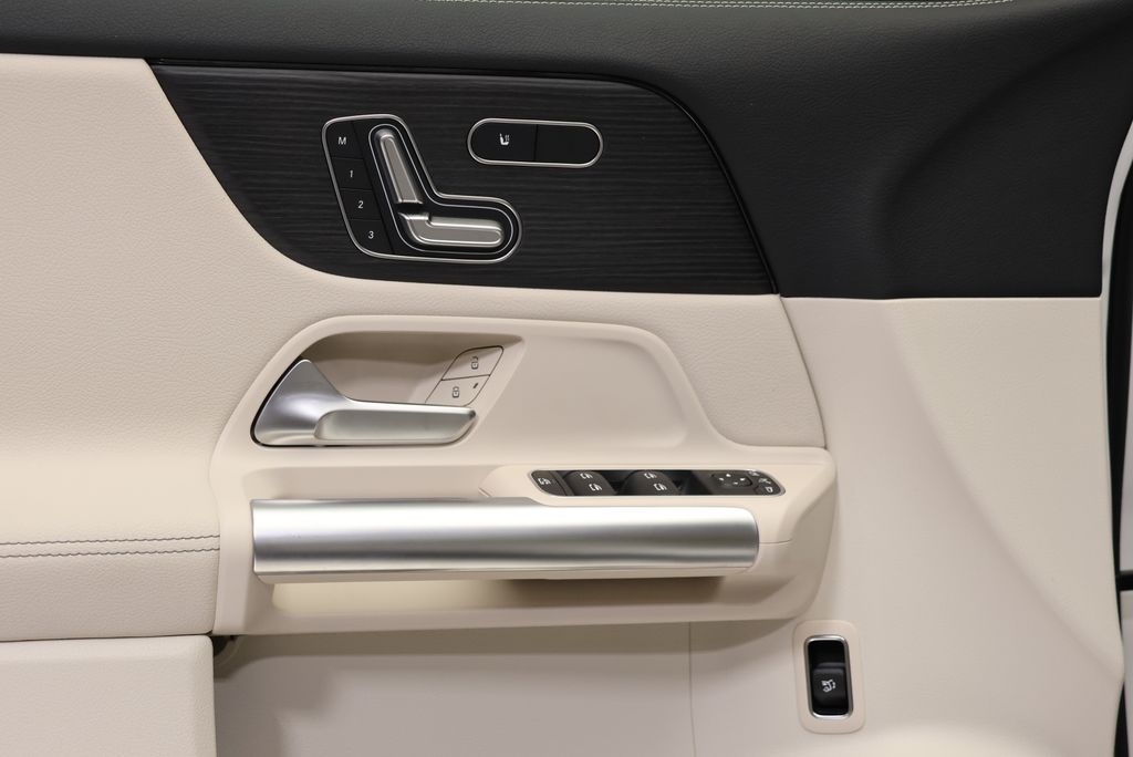 Thumbnail: 2026 Mercedes-Benz GLA - 29