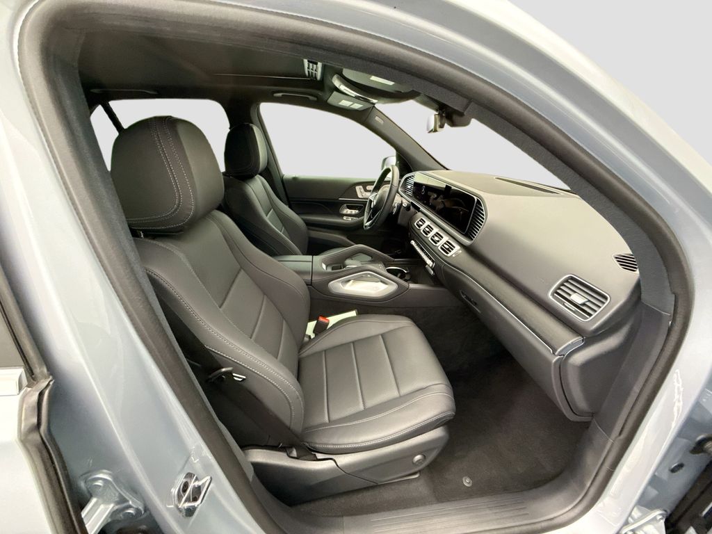 Thumbnail: 2025 Mercedes-Benz GLE - 19