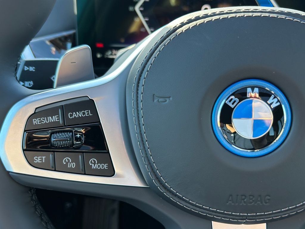 Thumbnail: 2026 BMW X5 - 19