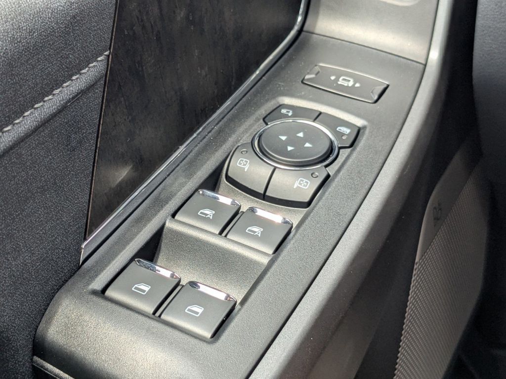 2025 Ford F-350 Super Duty Lariat