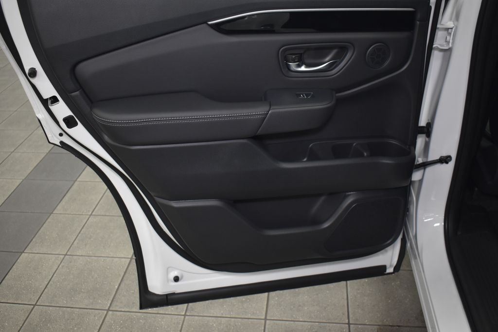 Thumbnail: 2025 Honda Pilot - 22