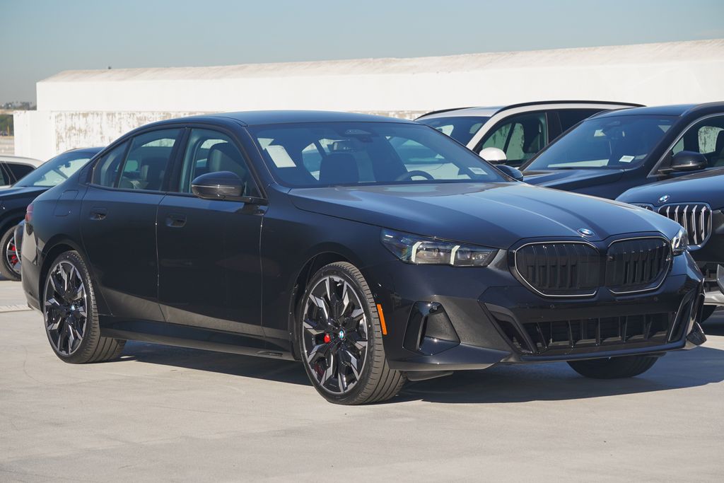 Thumbnail: 2026 BMW 5 Series - 3