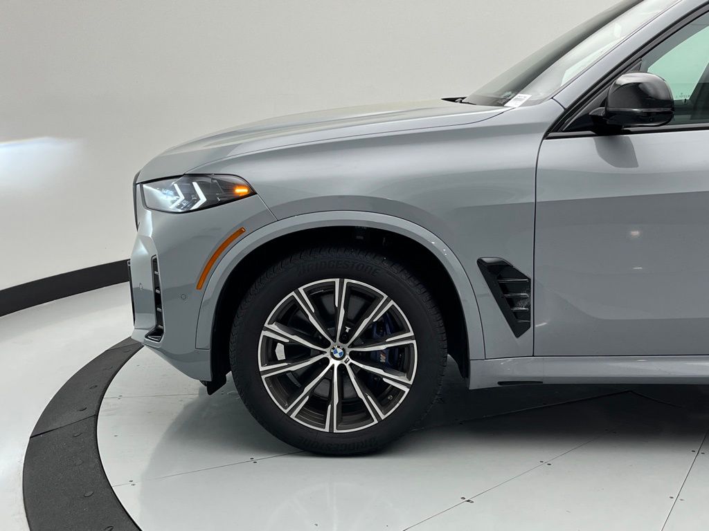 2025 BMW X5 M60i 26