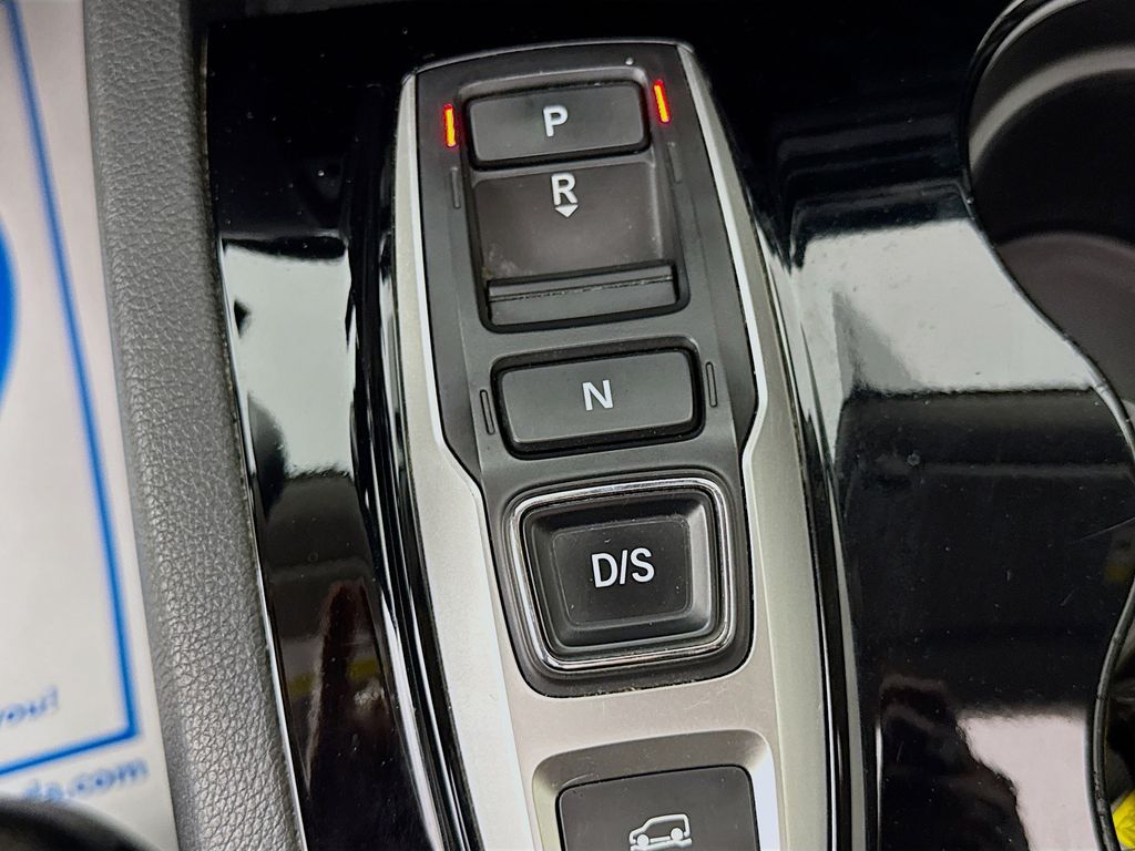 Used Car 2020 Honda Pilot  Touring For Sale Under $25,000 In Austin, Texas