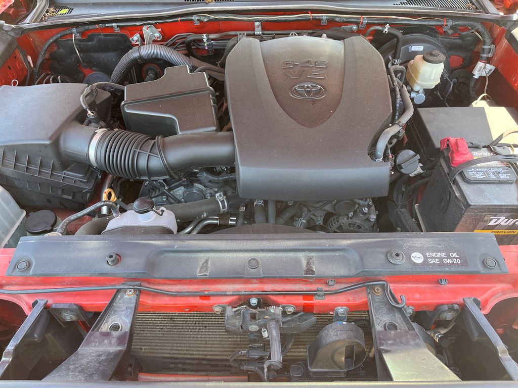 2017 Toyota Tacoma SR5 photo