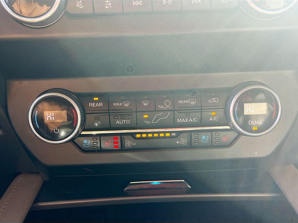 2021 Ford Expedition XLT Red at Autostrade