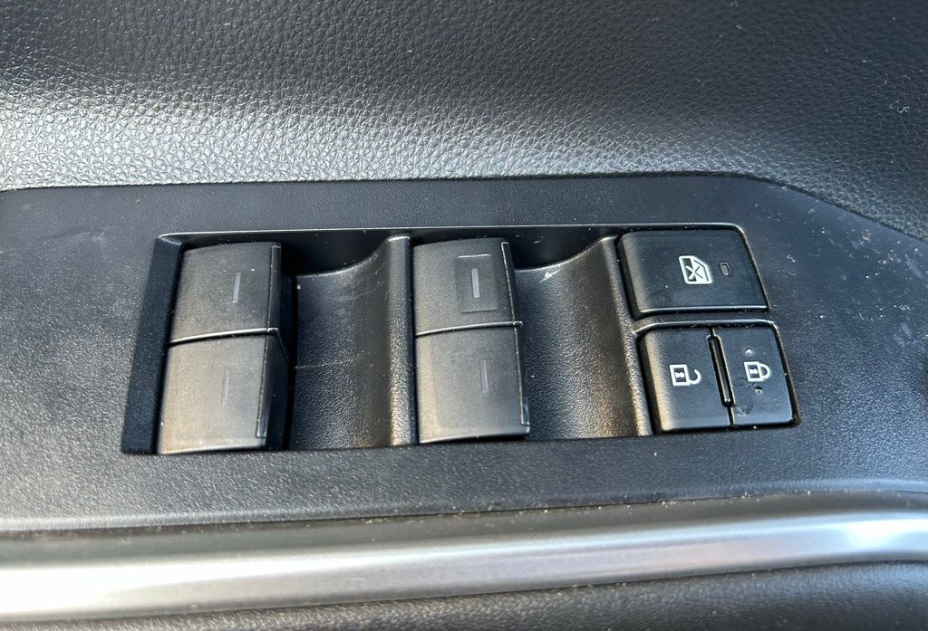 2022 Toyota Highlander XSE 17