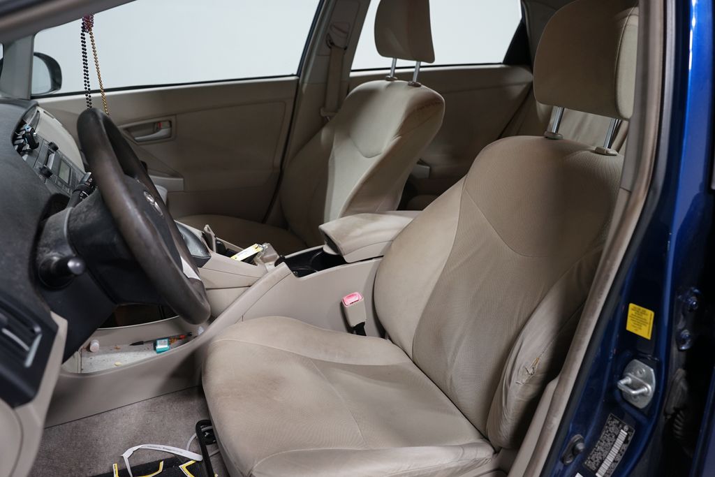 Thumbnail: 2010 Toyota Prius - 6