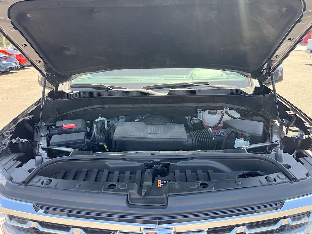 Used 2022 Gray Chevrolet LT image 29