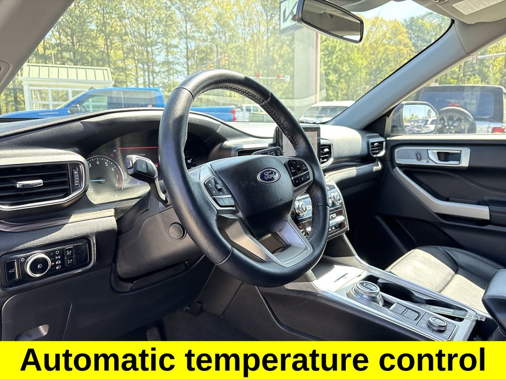 2023 Ford Explorer Limited photo