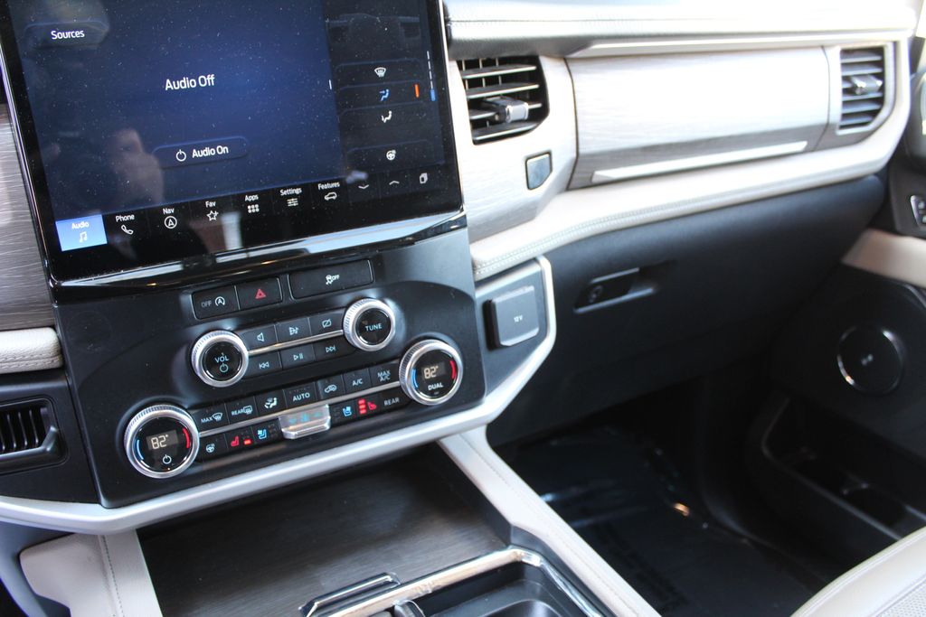 Used 2024 Black Ford Limited image 12