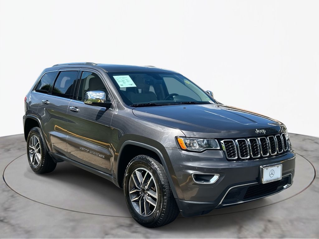 Thumbnail: 2017 Jeep Grand Cherokee - 3