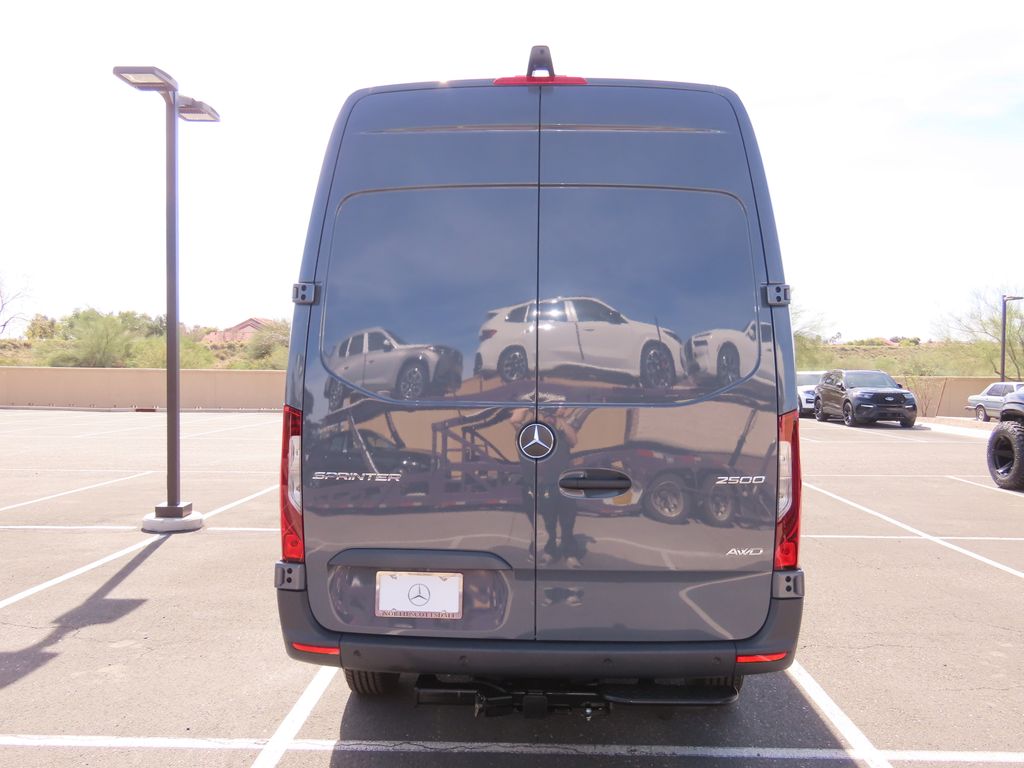 Thumbnail: 2026 Mercedes-Benz Sprinter - 6