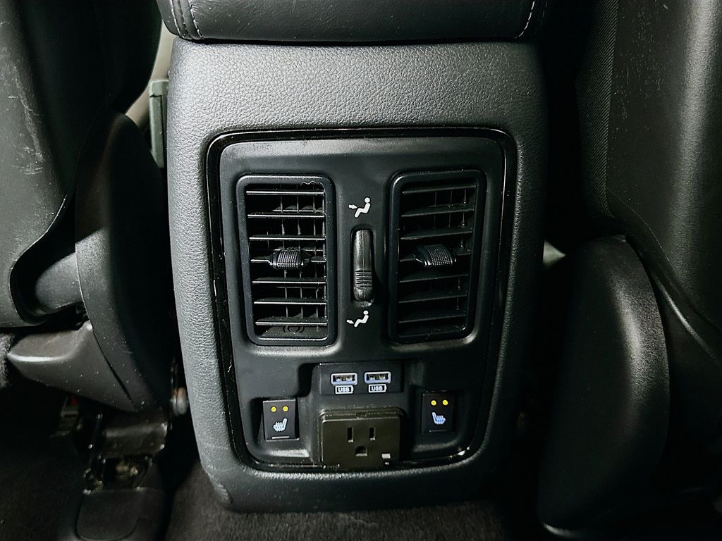 Thumbnail: 2019 Dodge Durango - 25