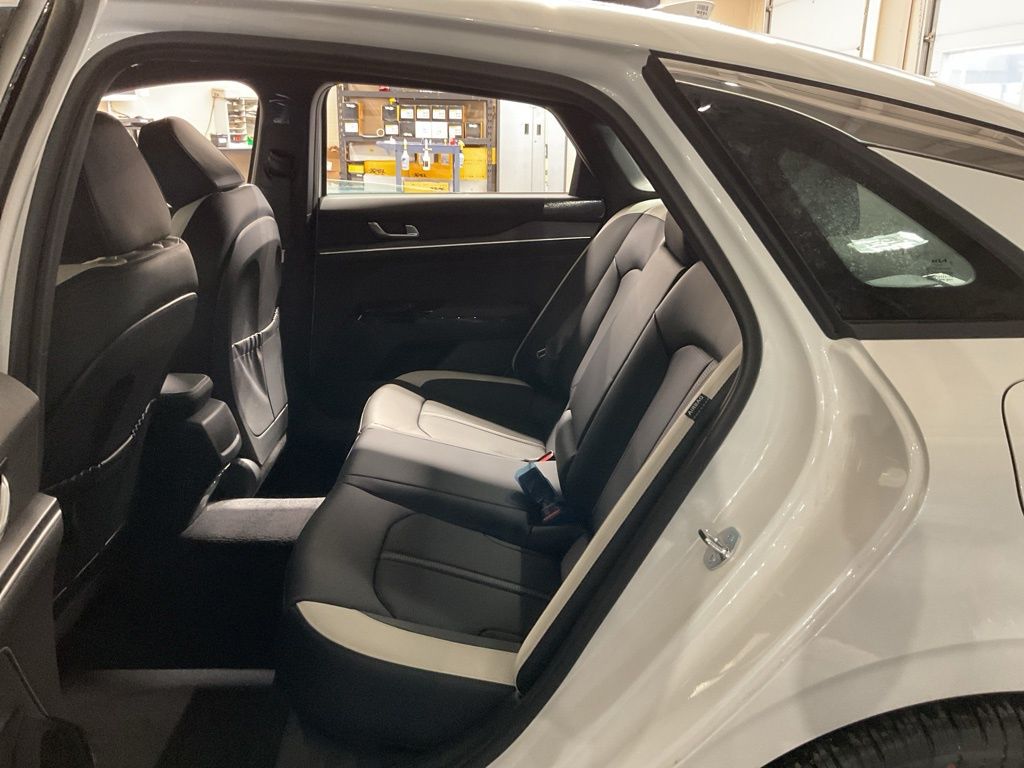 New 2026 White Kia GT-Line image 19