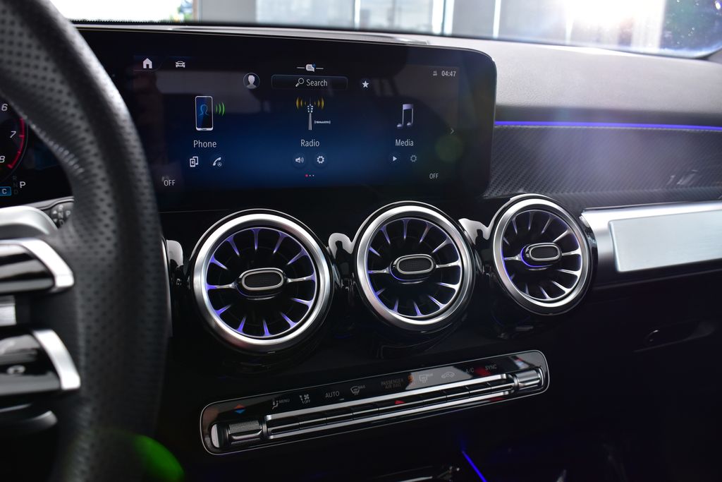 Thumbnail: 2025 Mercedes-Benz GLB - 22