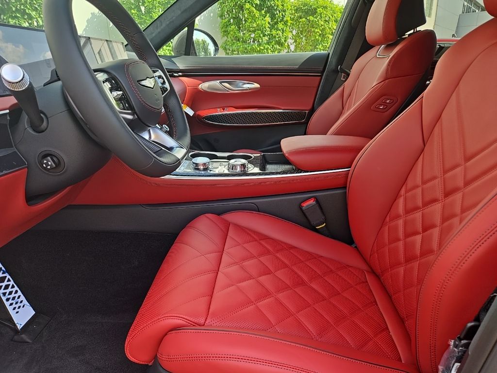 Thumbnail: 2026 Genesis GV70 - 17