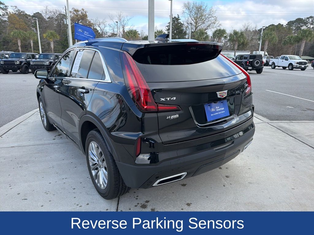 2024 Cadillac XT4 FWD Premium Luxury