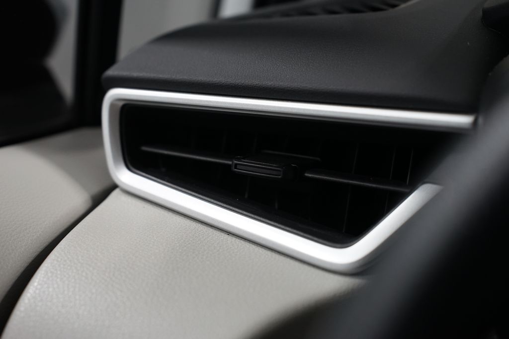 Thumbnail: 2025 Toyota Corolla - 23