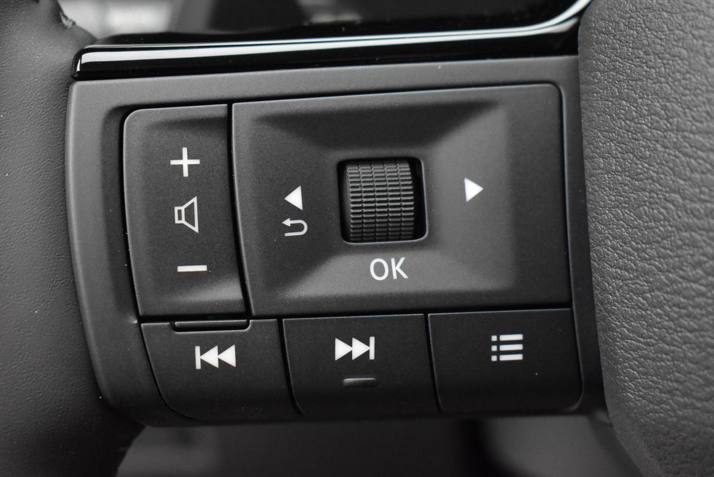 Thumbnail: 2026 Nissan Rogue - 18