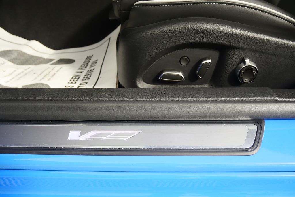 Thumbnail: 2023 Cadillac CT5 - 13