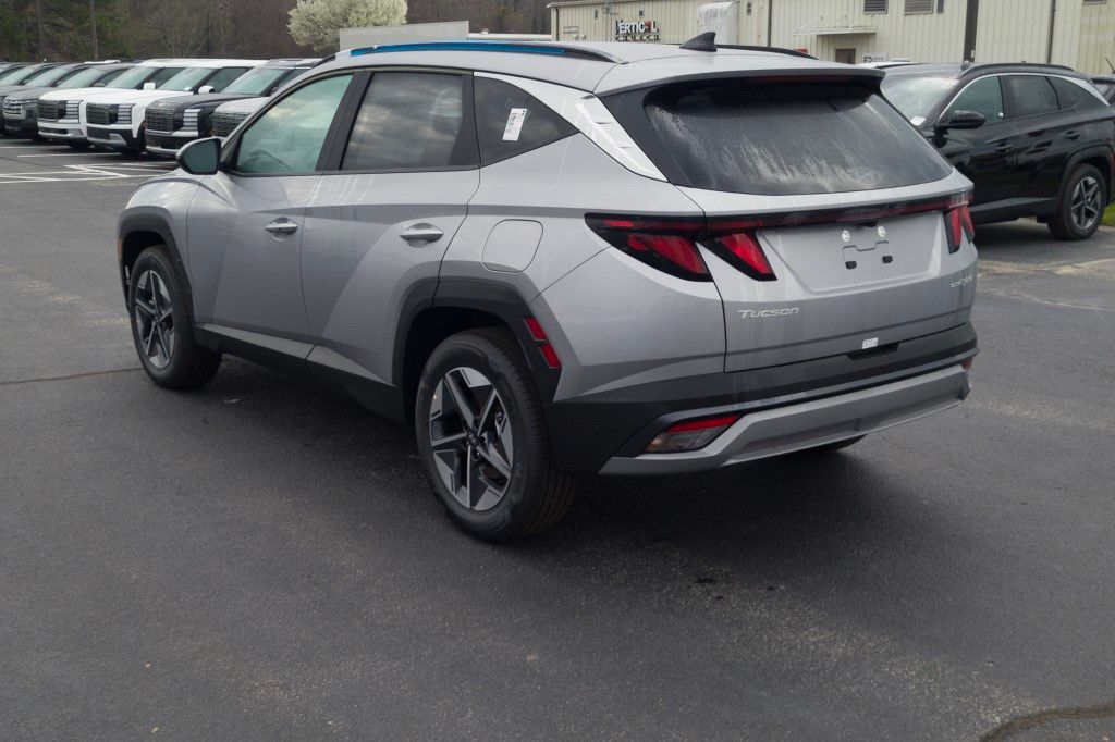 New 2026 Silver Hyundai SEL image 9
