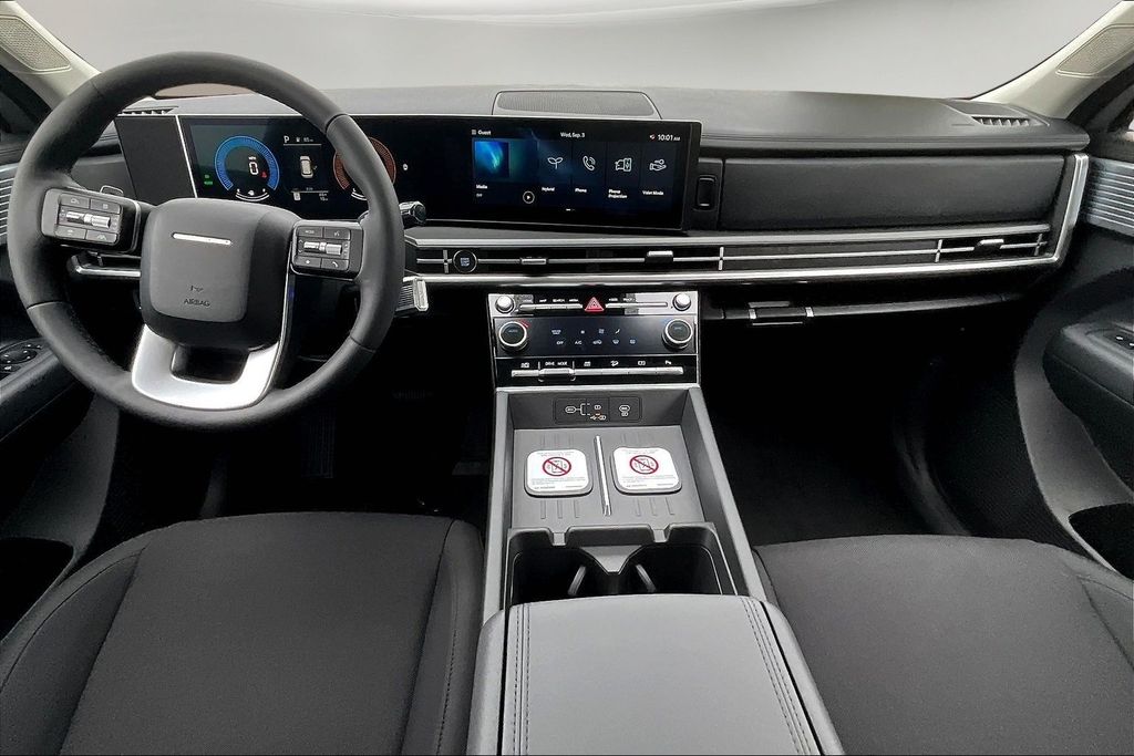 New 2026 Silver Hyundai SE image 5