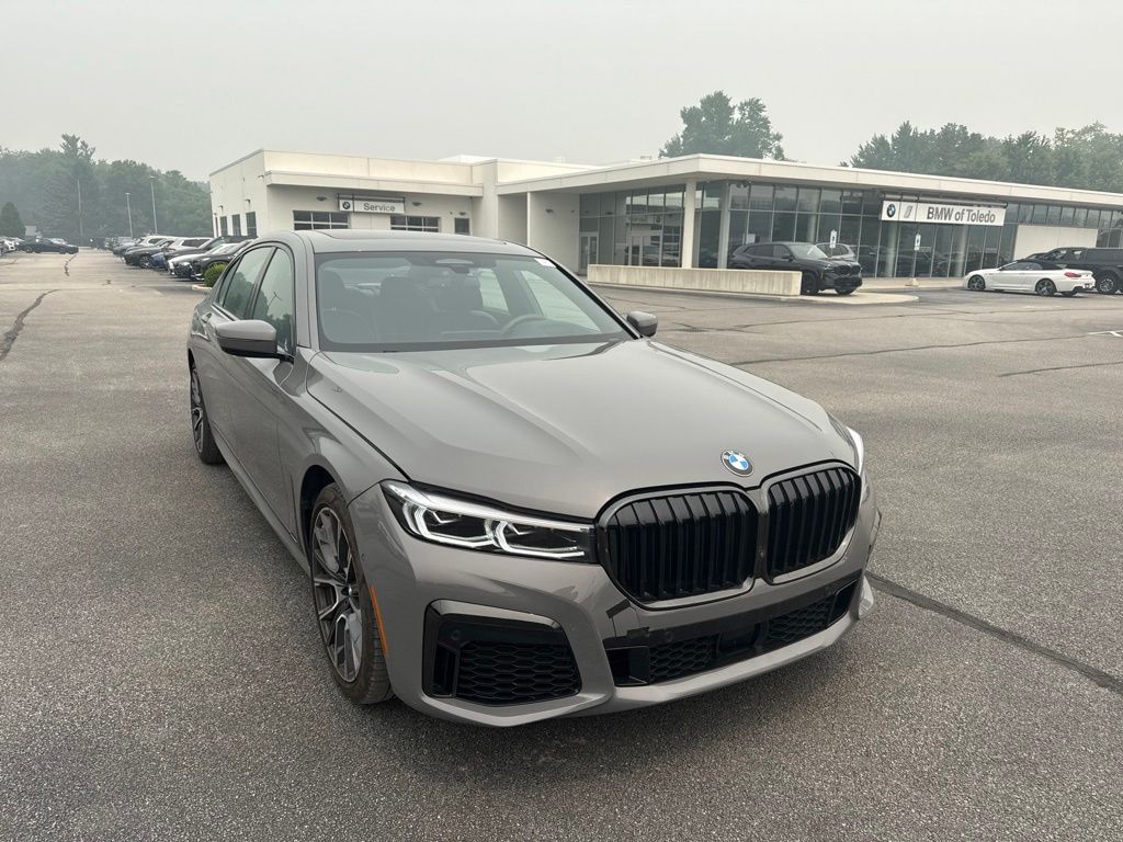 Gray 2022 BMW 7 Series Sedan All-Wheel Drive 8-Speed Automatic