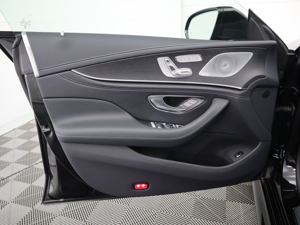 2025 Mercedes-Benz AMG GT 63 S 26