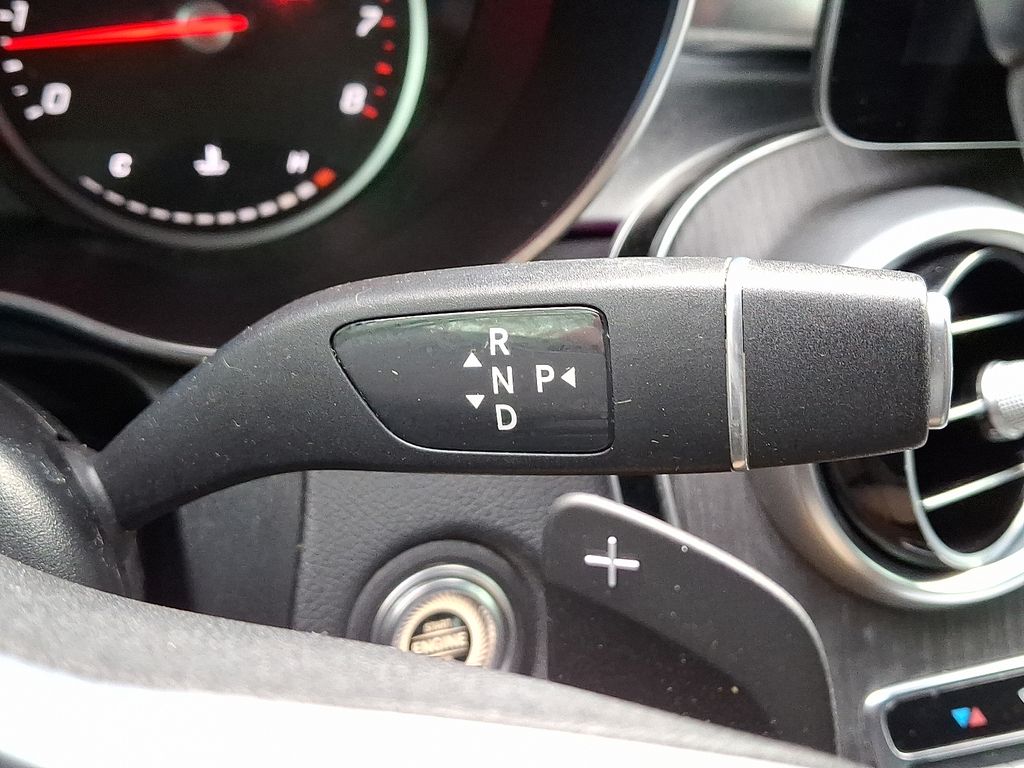 Thumbnail: 2022 Mercedes-Benz GLC - 14