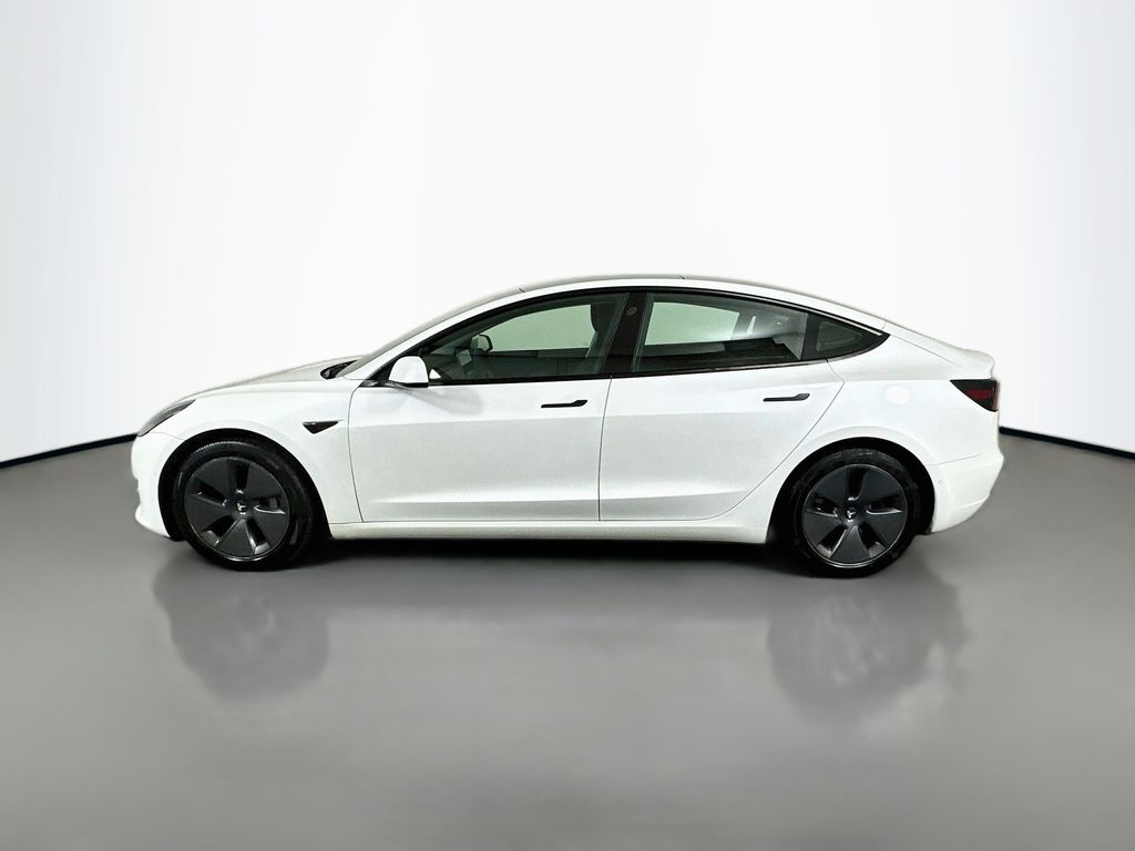 Thumbnail: 2021 Tesla Model 3 - 8
