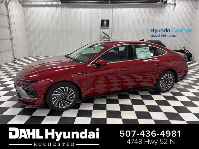 Red 2025 Hyundai Sonata Hybrid Sedan Front-Wheel Drive 6-Speed Automatic