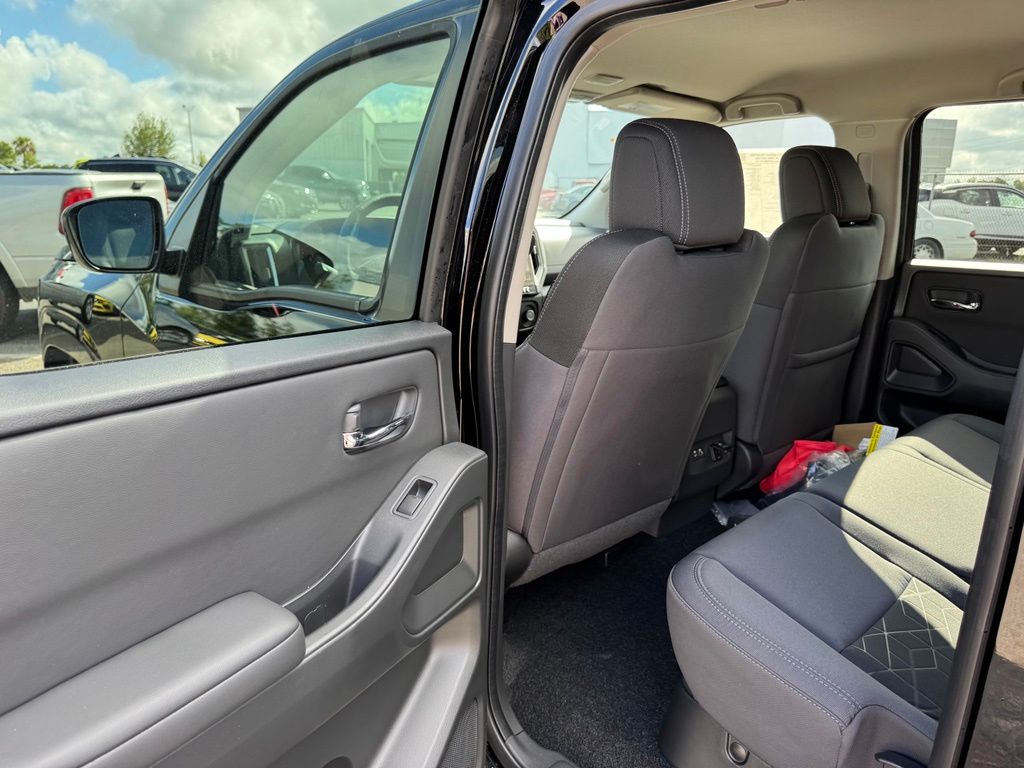 New 2027 Nissan Frontier Truck