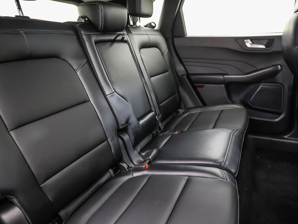 2024 Ford Escape Platinum 27
